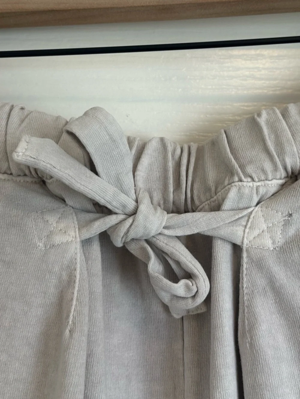 Free People Beach Stunner Pants. Size: Large - Picture 8 of 16